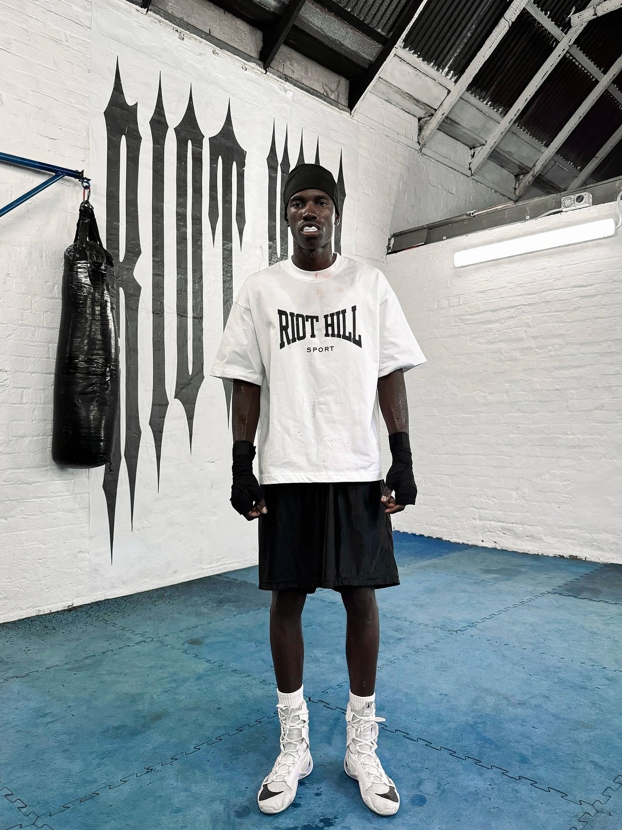 WHITE RIOT SPORTS T-SHIRT