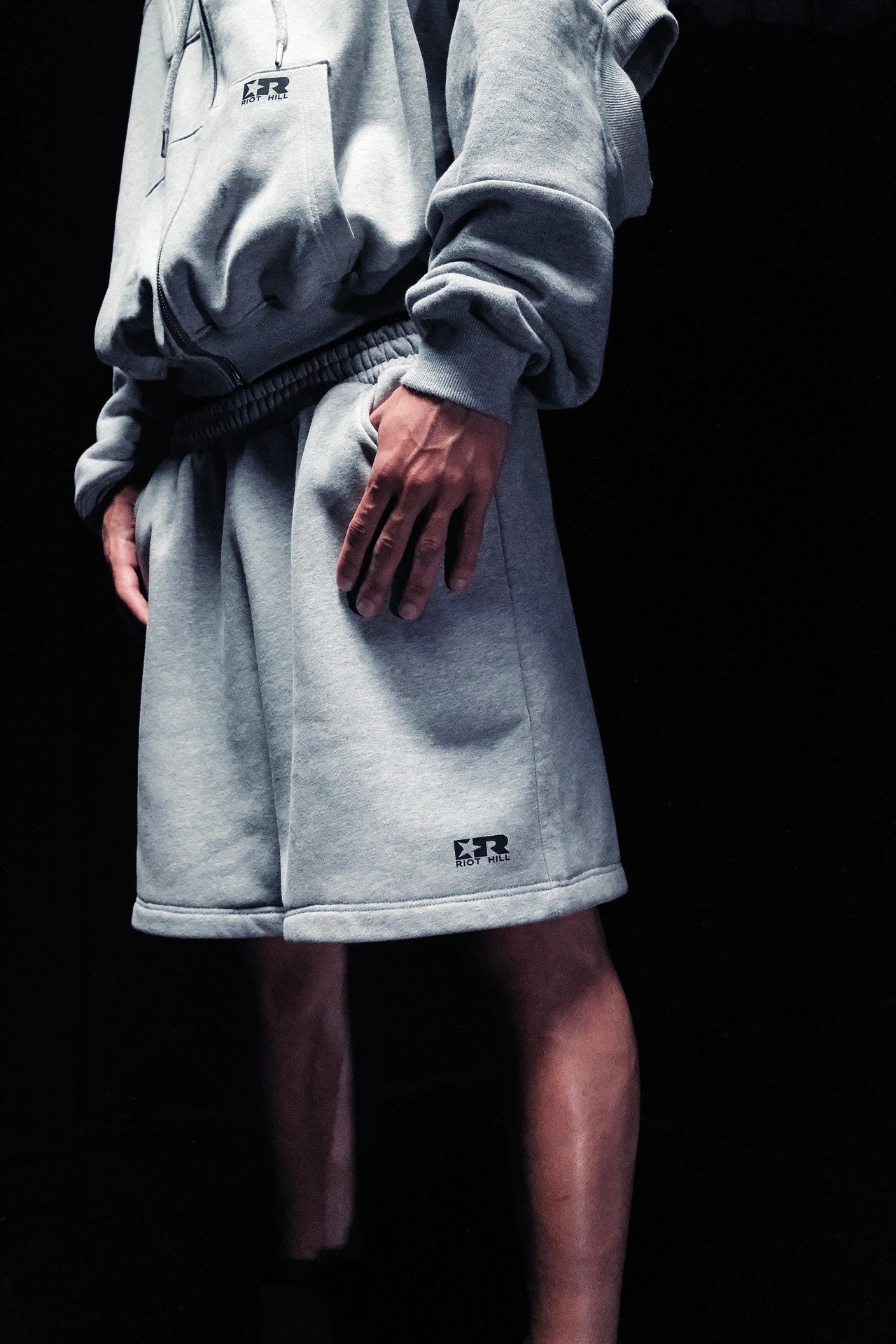 GREY R-STAR SWEATSHORTS
