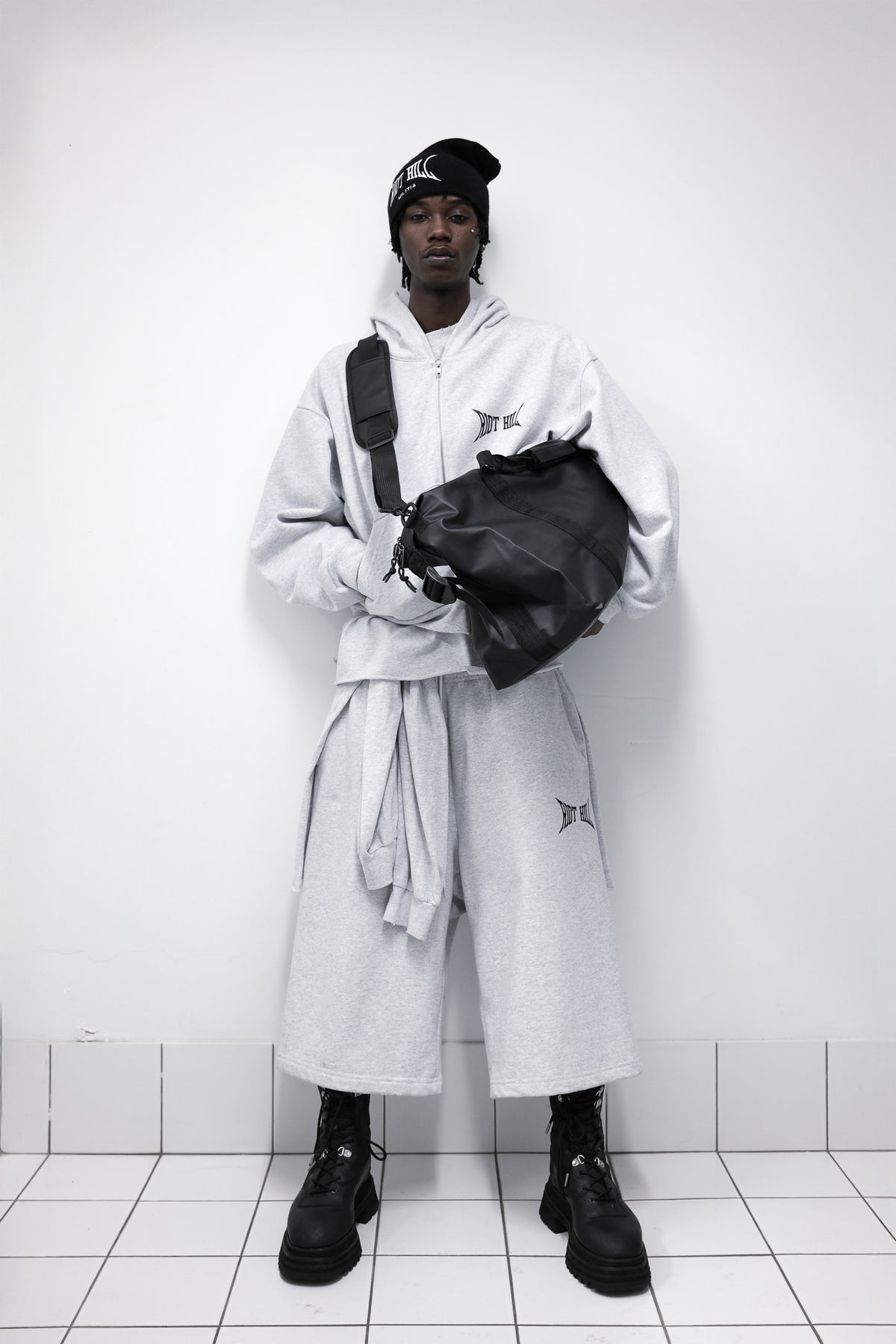 CROPPED MILITIA ZIP-UP HOODED SWEATSHIRT